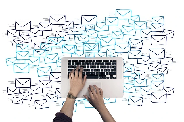 email di un account TikTok